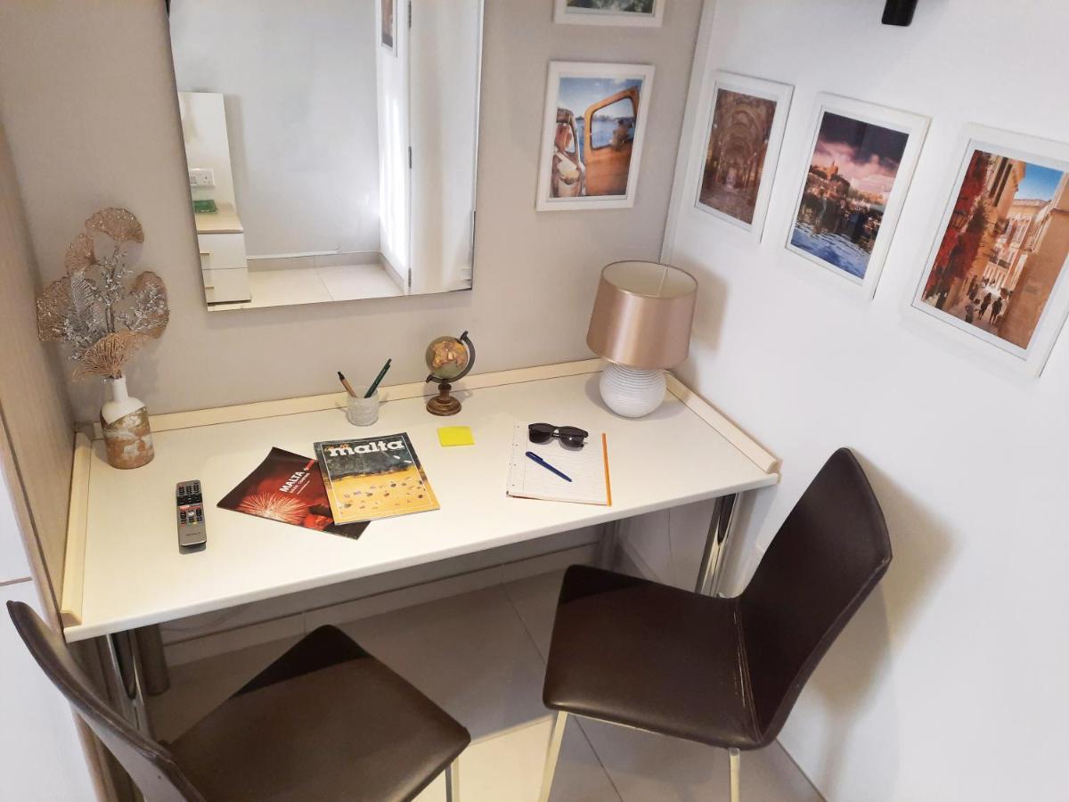 Cozy Rooms - Great Bus Connections - Free Parking Моста Екстер'єр фото